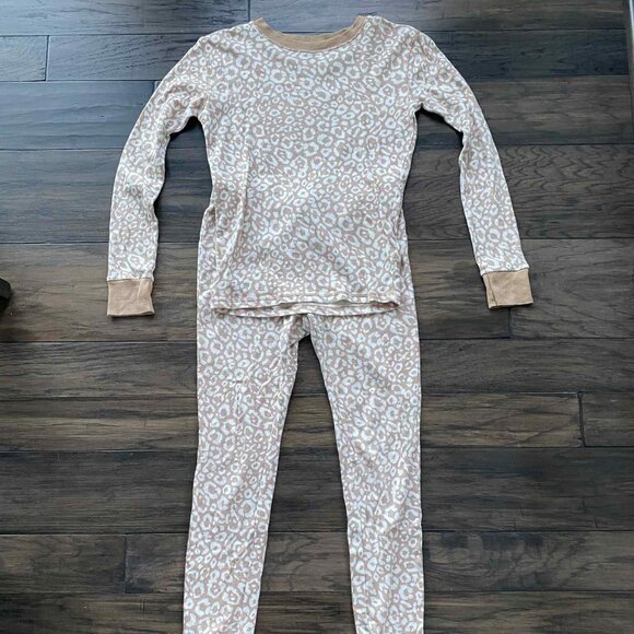 Girls Size 12 Cheetah Print Pajamas - Picture 1 of 6